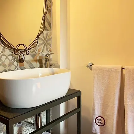 Sofia Capo Guest house 3*